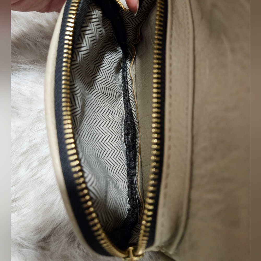 Steve Madden Mini Backpack - Picture 4 of 4
